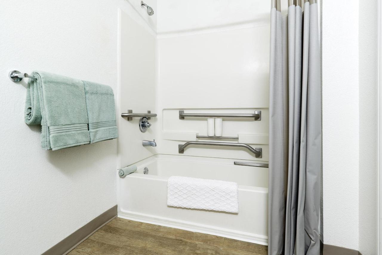 Intown Suites Extended Stay Dallas Tx - North Richland Hills Exterior photo